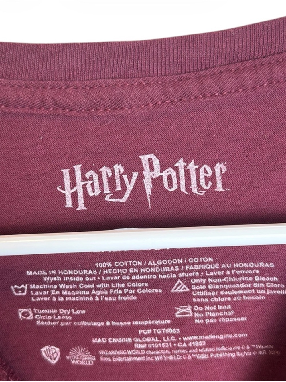 Harry Potter Hogwarts Alumni Maroon Tshirt Size 2XL - Picture 2 of 3